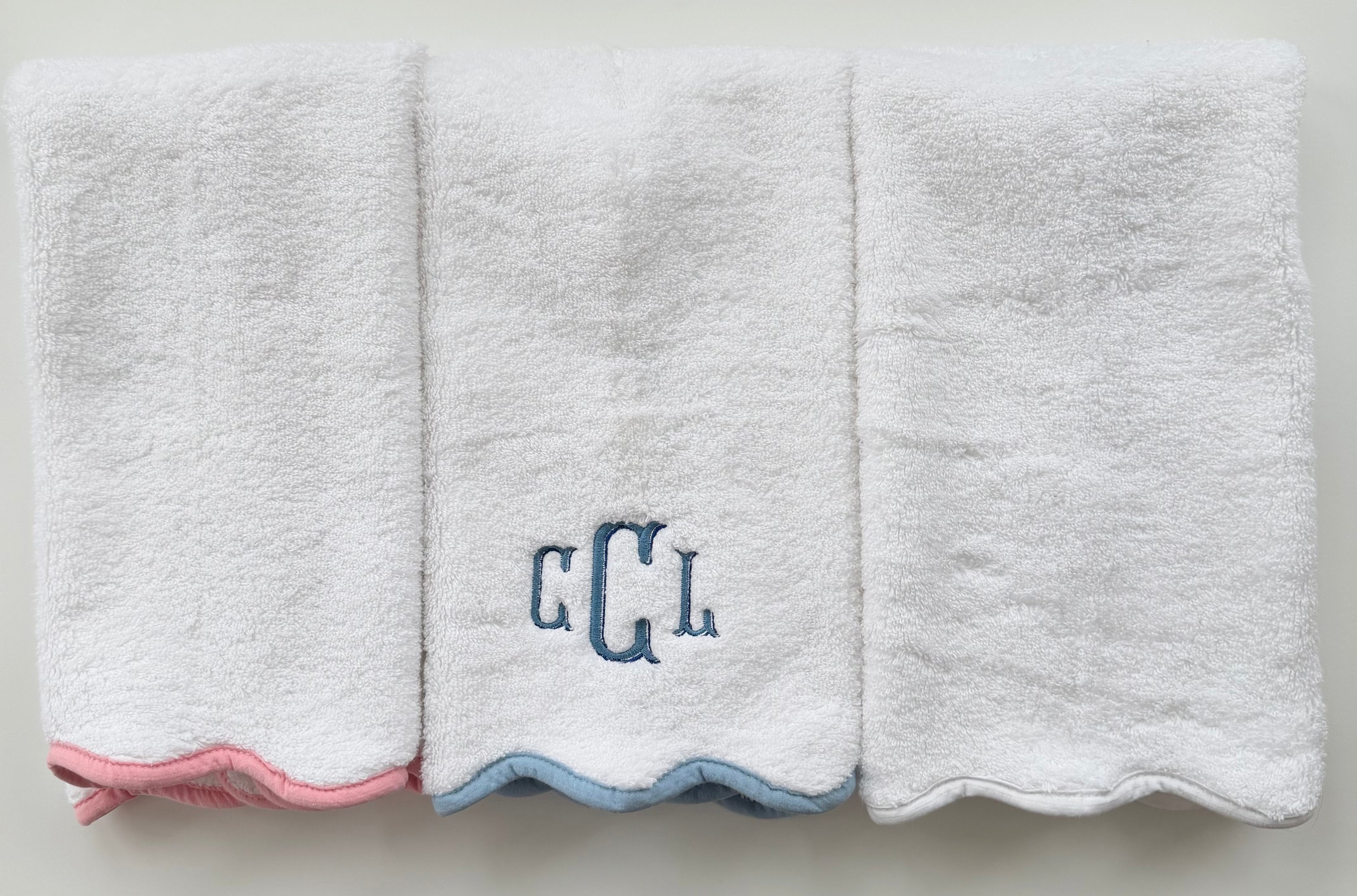 Cotton Hand Towels with Scallop Piping
