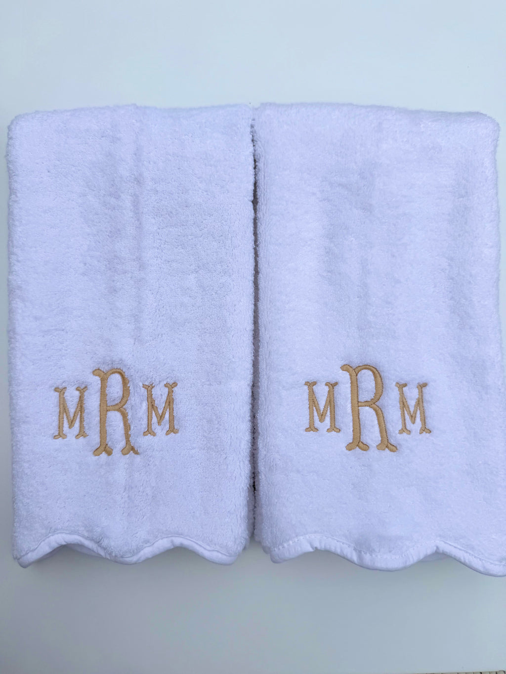 Cotton Hand Towels with Scallop Piping