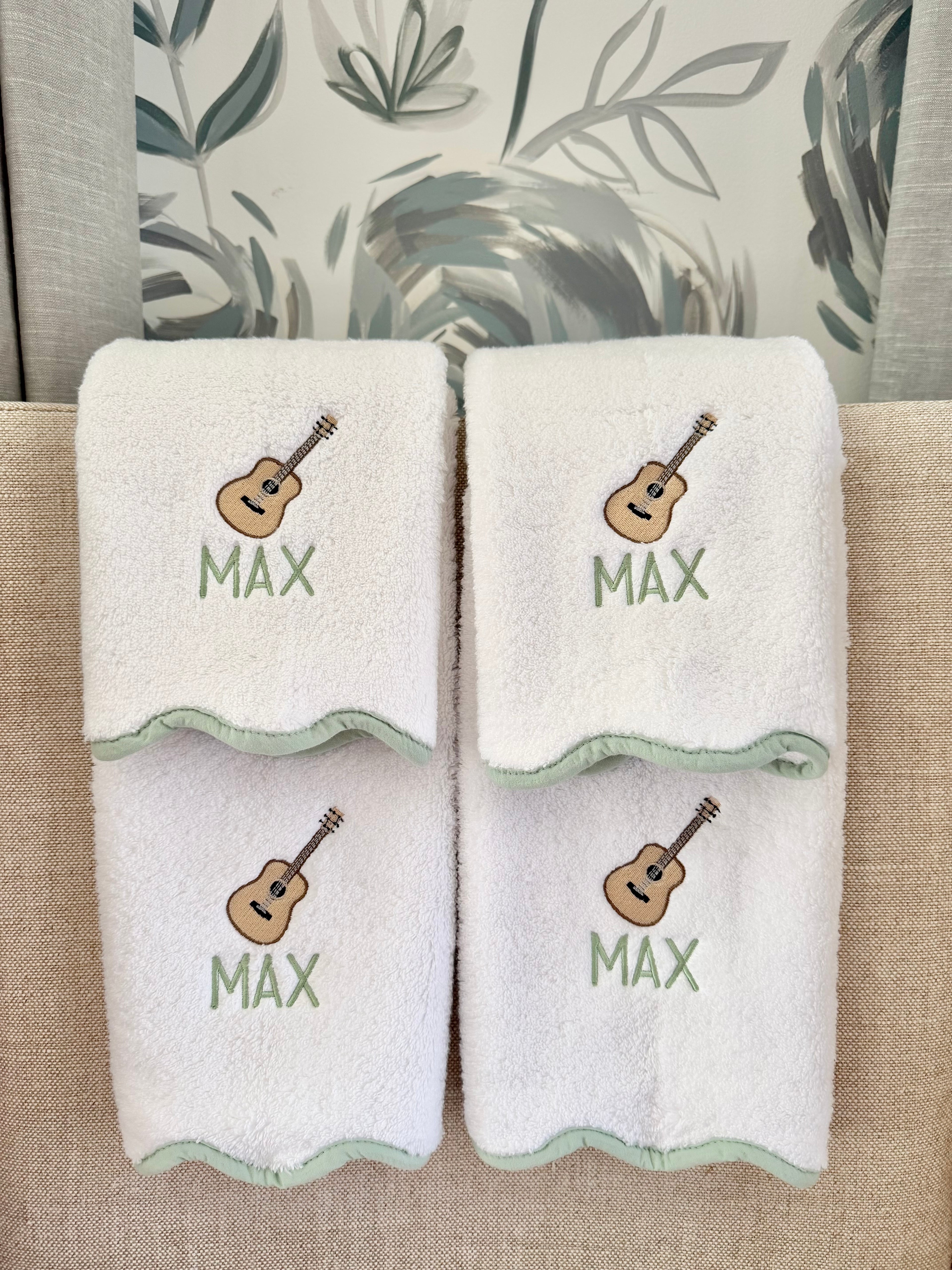 Cotton Hand Towels with Scallop Piping